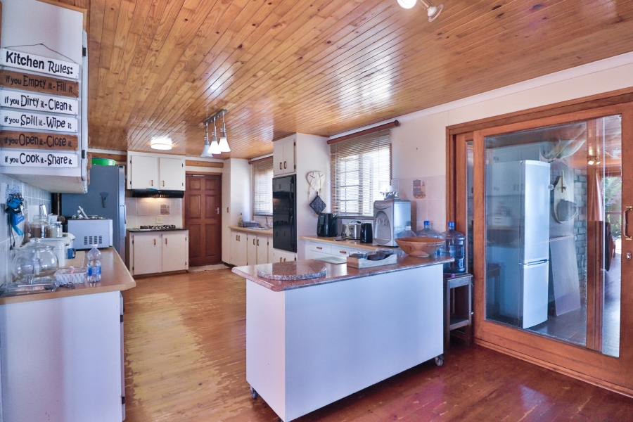 10 Bedroom Property for Sale in Dana Bay Western Cape